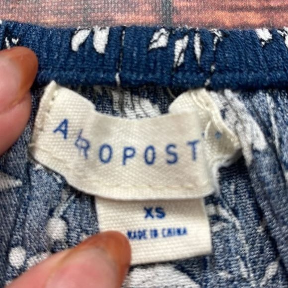 RELISTED Aeropostale Blue Floral Off The Shoulder Top Shirt - Picture 5 of 7